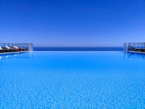 Le COQ -Splendide vue -magnifique piscine -Parking